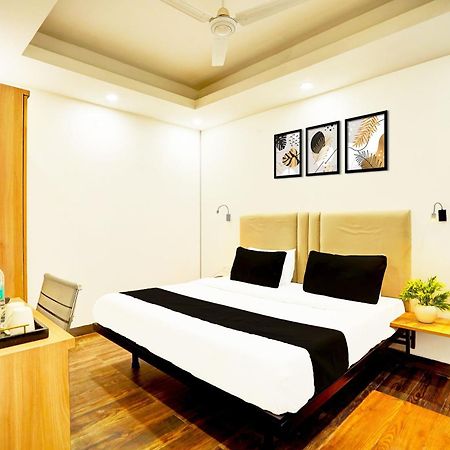 Hotel Super Townhouse Sector 104 Noida Exterior foto