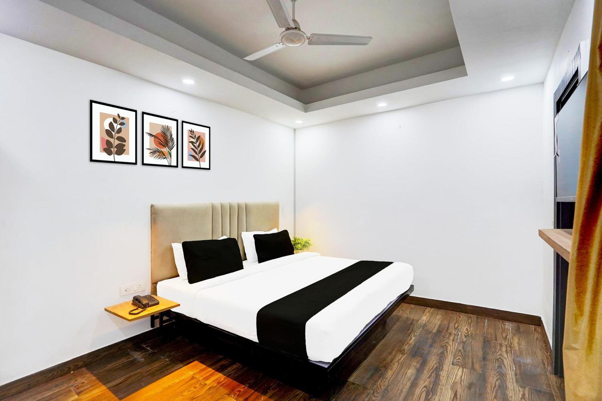 Hotel Super Townhouse Sector 104 Noida Exterior foto