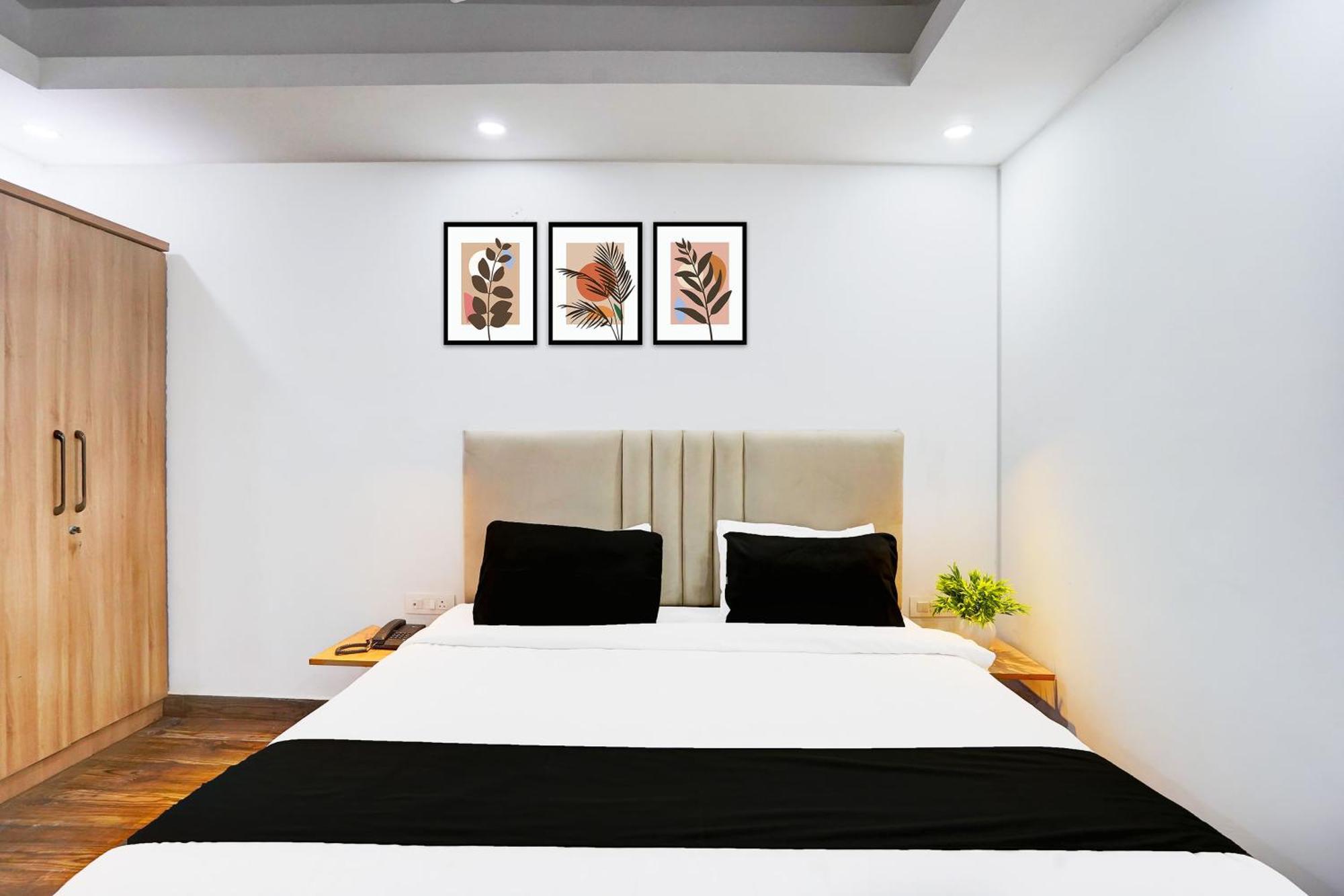 Hotel Super Townhouse Sector 104 Noida Exterior foto